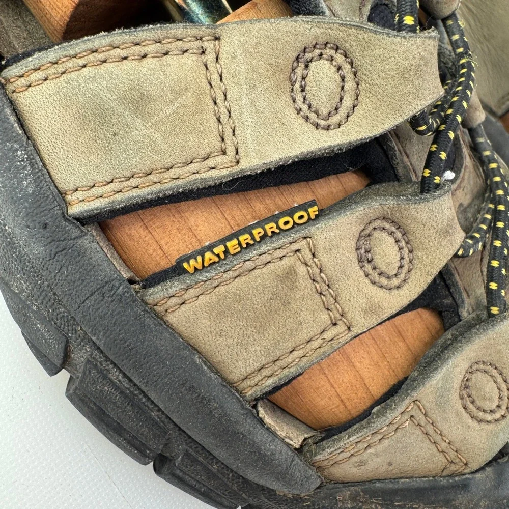 Keen Newport Men 7 Brown Leather Waterproof Hiking Sandals Outdoor Trail Shoes